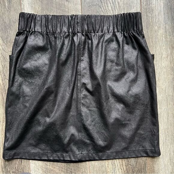 David Lerner x Evereve Pull on Pocket Skirt Black Faux Leather Medium - Picture 8 of 9